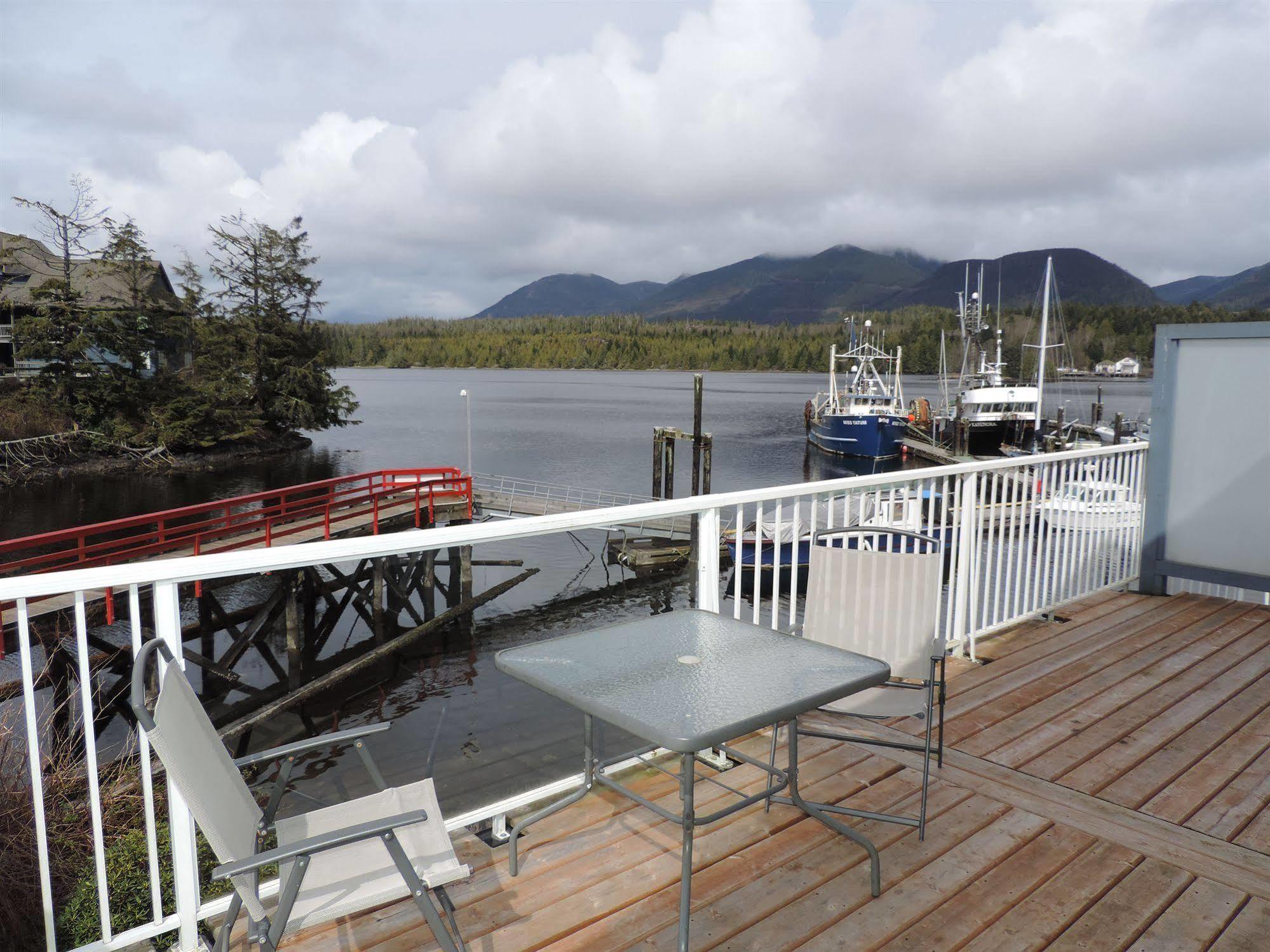 Bayshore Waterfront Inn Ucluelet Eksteriør billede