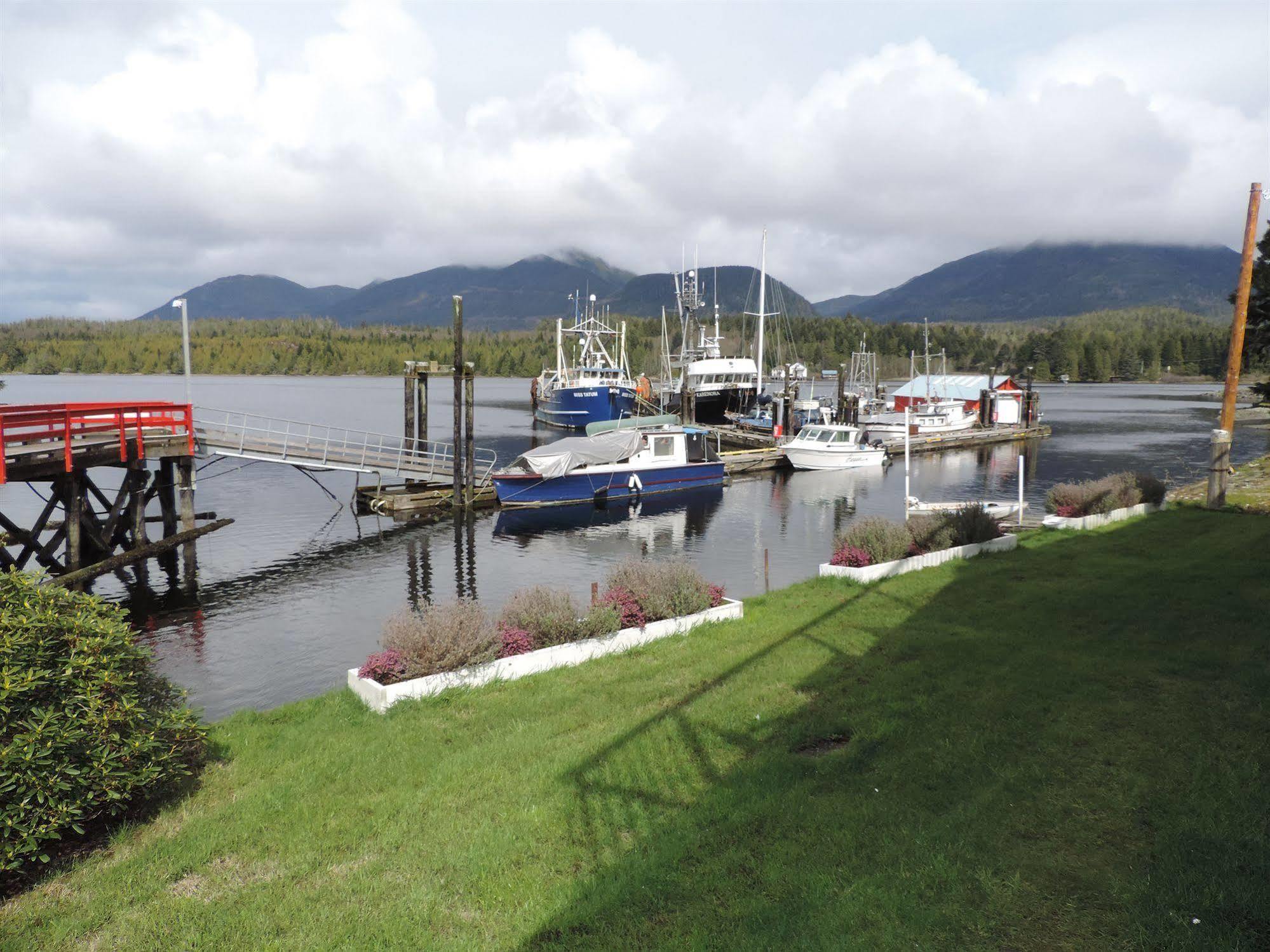 Bayshore Waterfront Inn Ucluelet Eksteriør billede